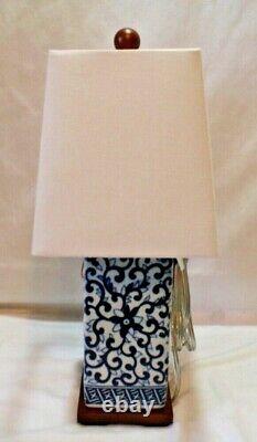 Ralph Lauren Asian Blue & White Floral Scroll Porcelain Accent Table Lamp New
